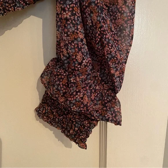 New NWT 1. State long sleeve semi sheer floral shirred blouse top black pink L - Picture 3 of 12
